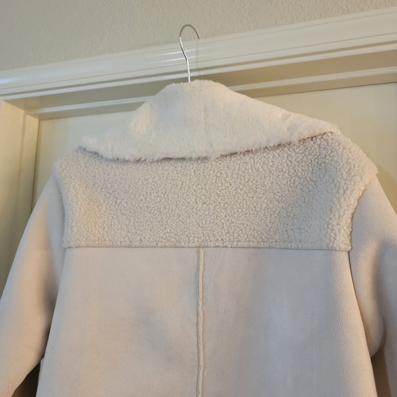 Sherpa Jacket - Picture 7 of 9